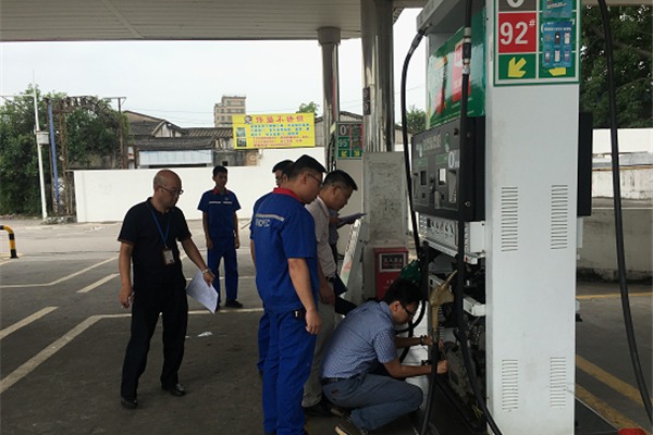 开展全市加油站、油罐车、储油库油气回收及双层罐整治专项检查行动