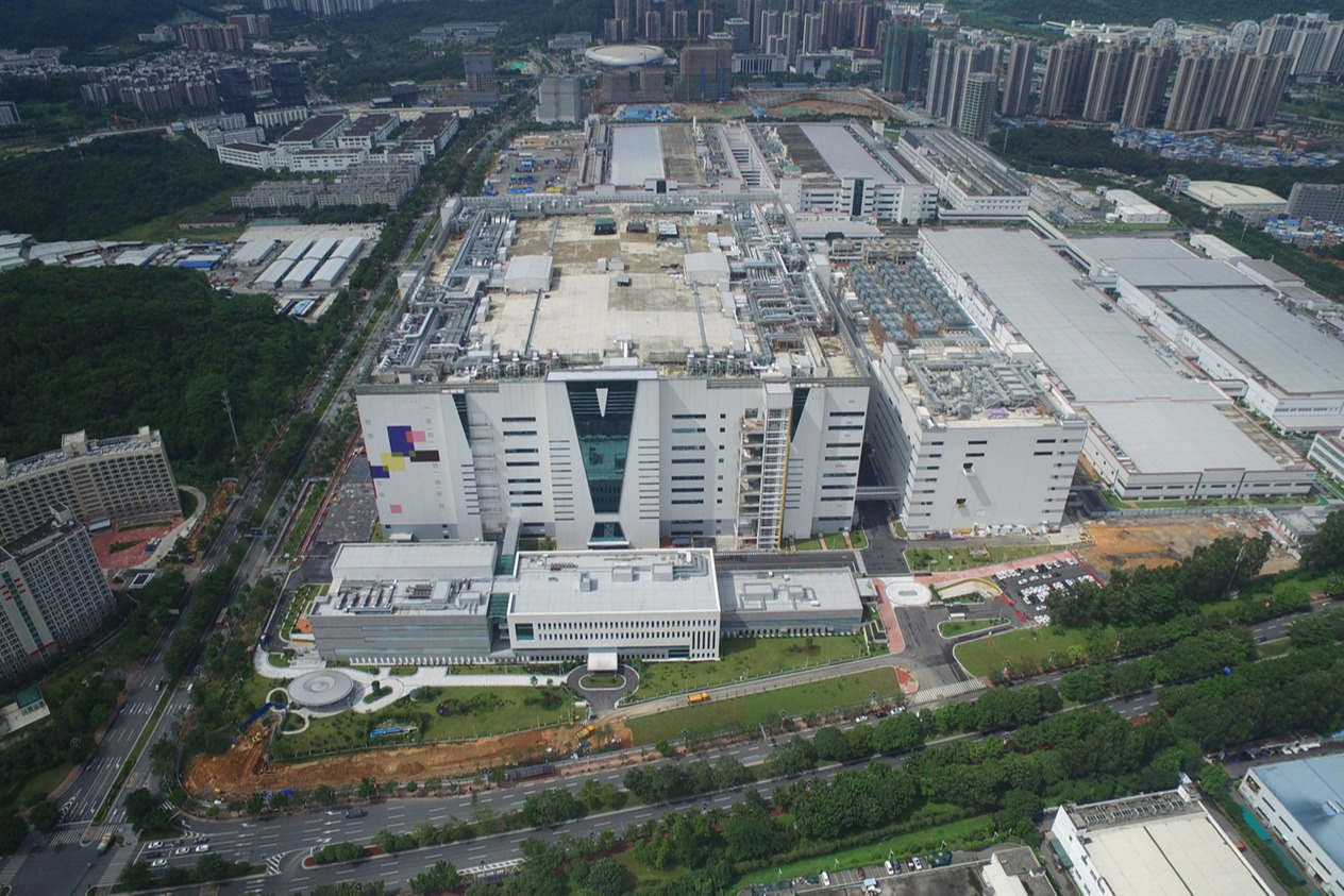 韩国LG集团投资位于广州开发区的乐金显示光电科技公司的厂房。