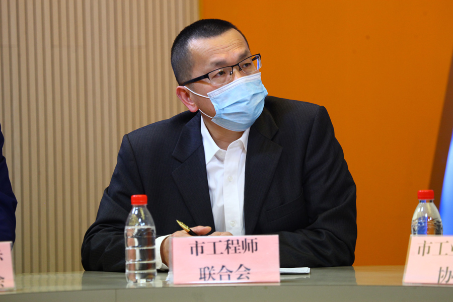 企业代表现场提问